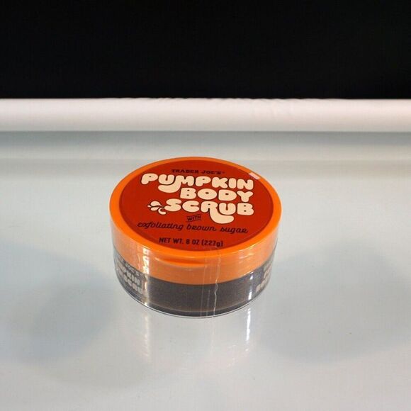 TRADER JOE'S Pumpkin Body Scrub Exfoliating Brown Sugar 8oz NEW Limited - Picture 1 of 5